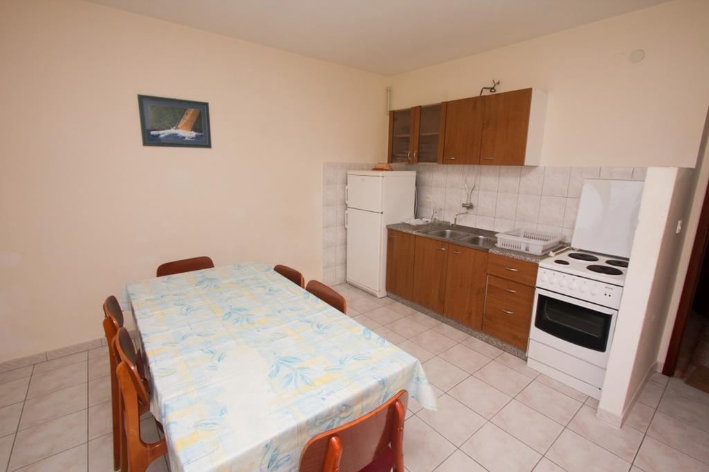 Apartments And Rooms Porto Ražanj Rom bilde