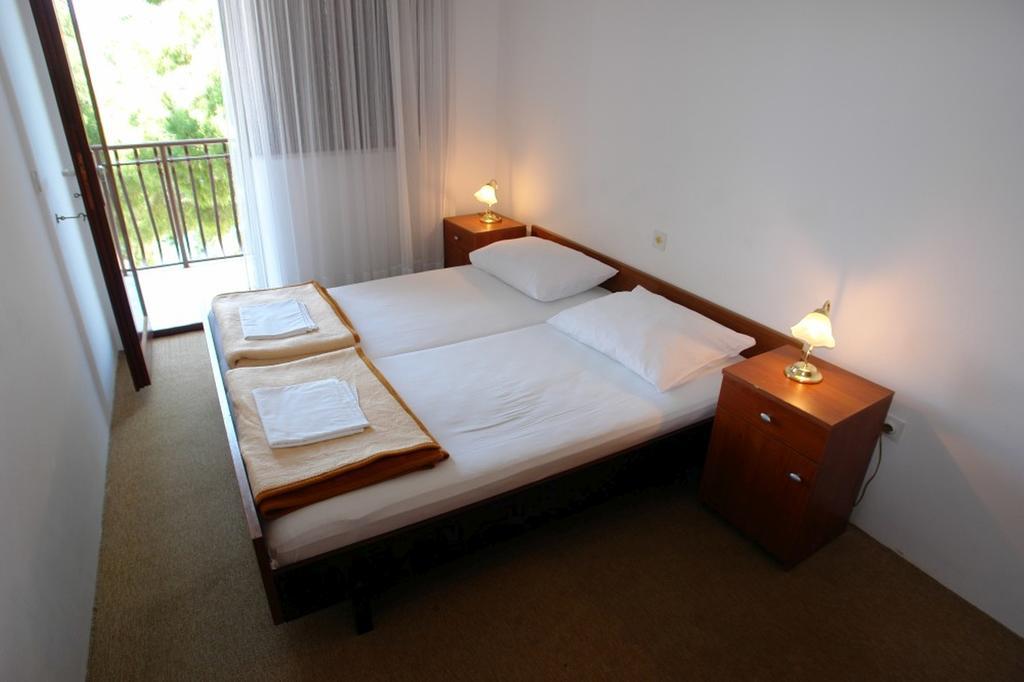 Apartments And Rooms Porto Ražanj Rom bilde