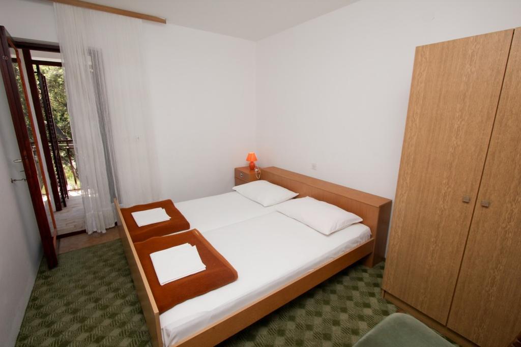 Apartments And Rooms Porto Ražanj Rom bilde